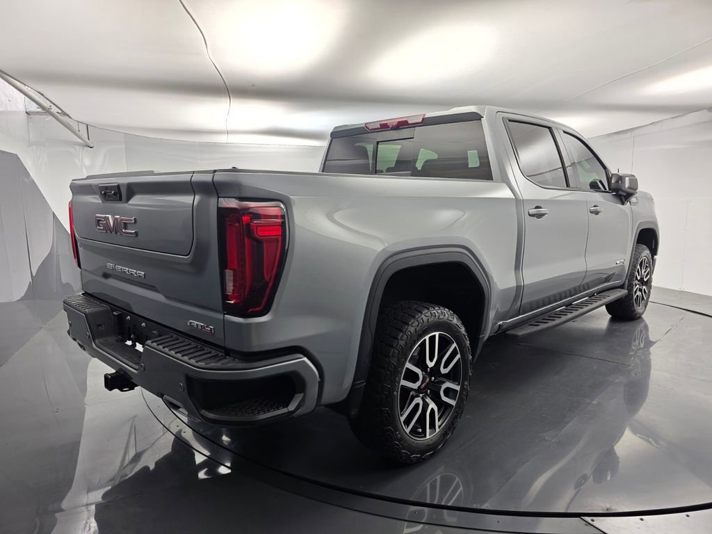 Used 2024 GMC Sierra 1500 AT4 w/ Technology Package image 4