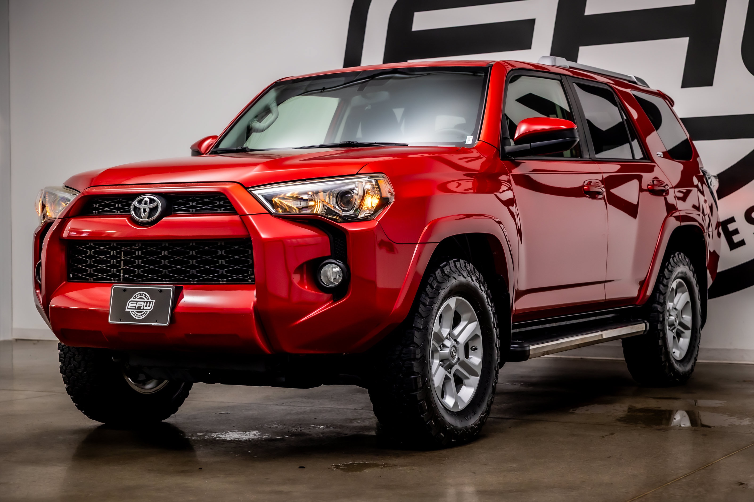 Used 2016 Toyota 4Runner SR5 AWD/4WD image 29