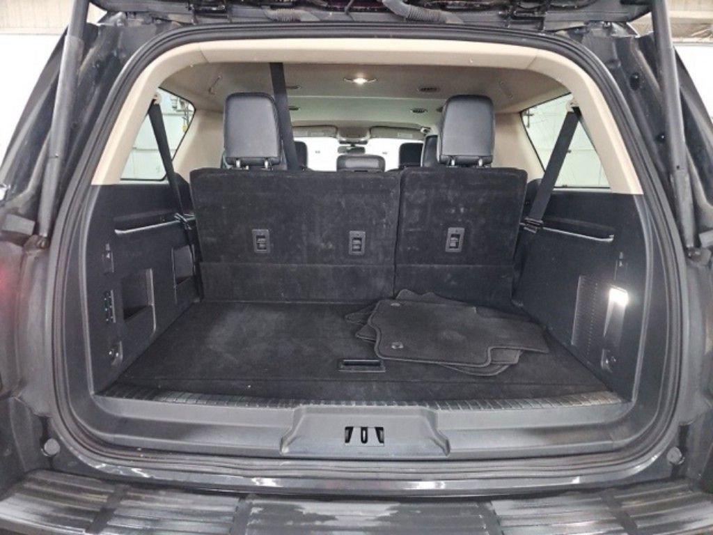 Used 2024 Ford Expedition Max XLT image 16