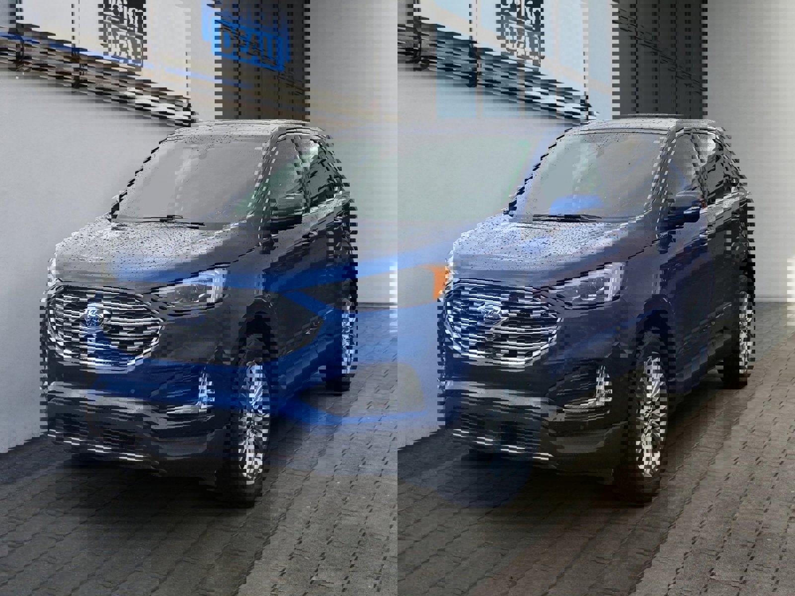 Used 2023 Ford Edge Titanium w/ Equipment Group 301A image 7