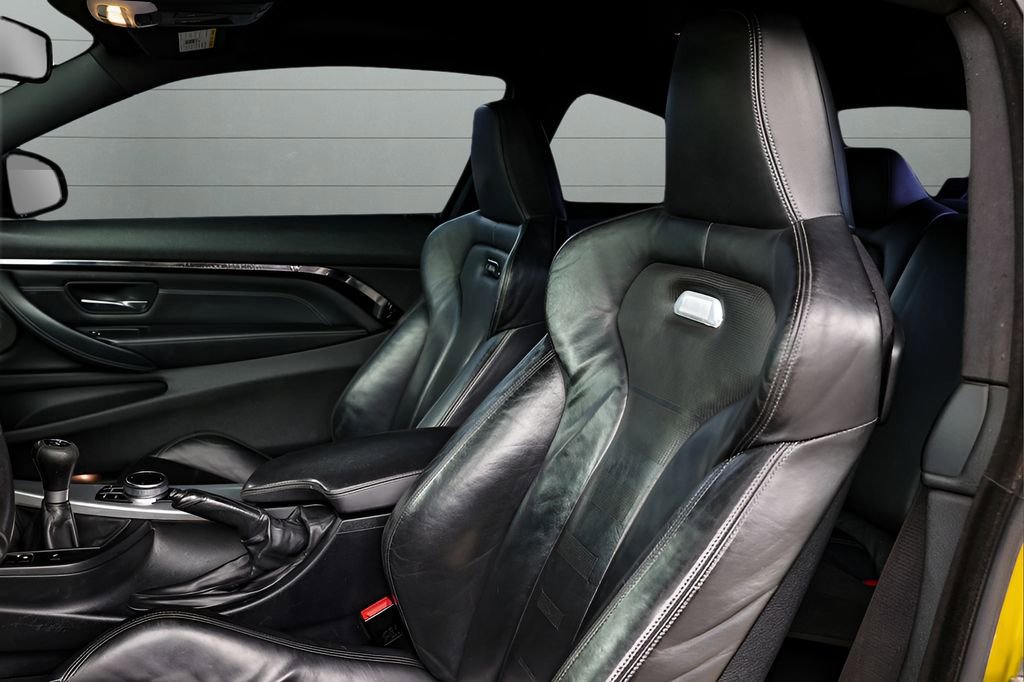 Used 2018 BMW M4 Coupe RWD image 24