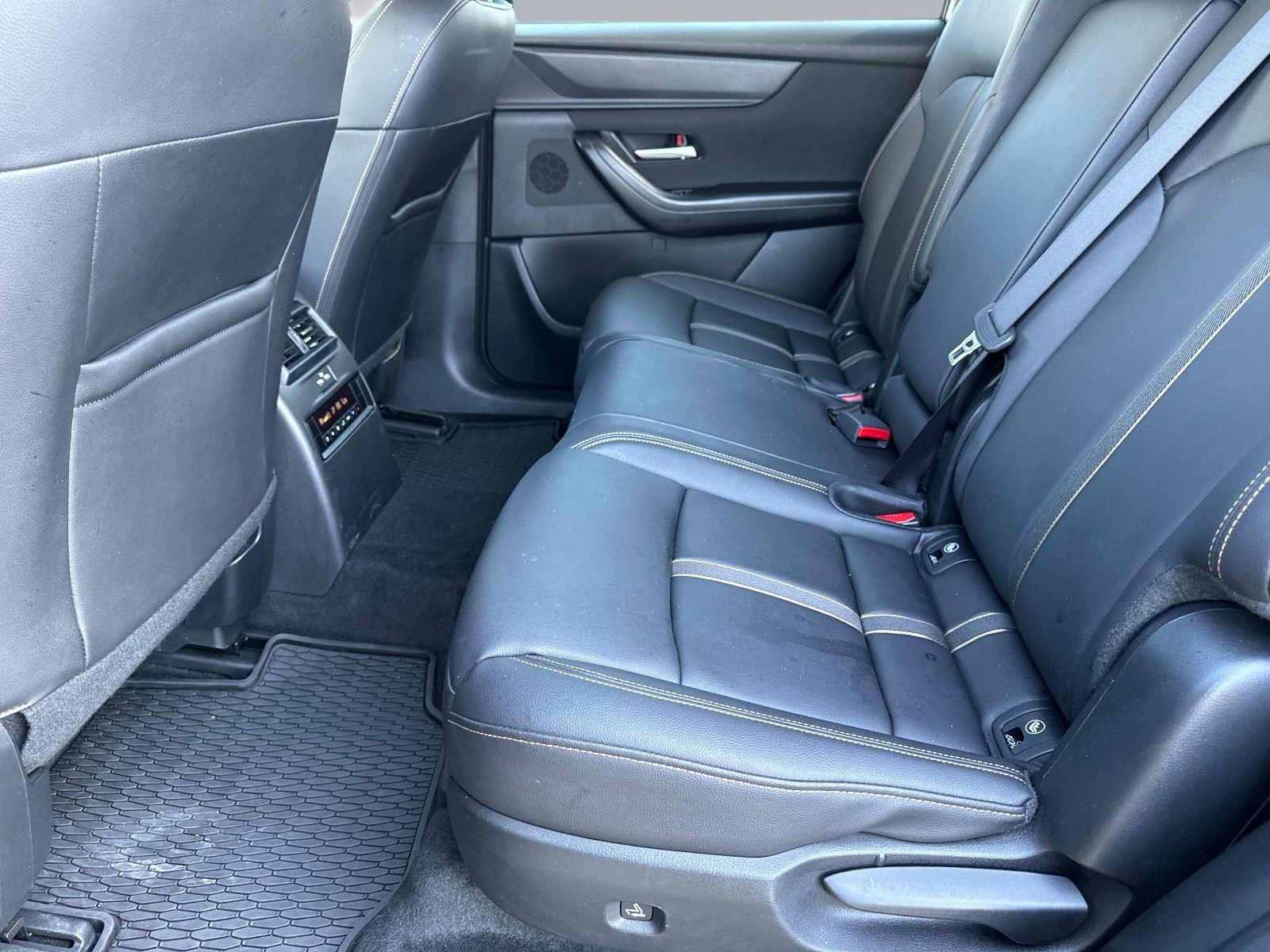 Certified 2024 MAZDA CX-90 3.3 Turbo w/ Select Package image 15