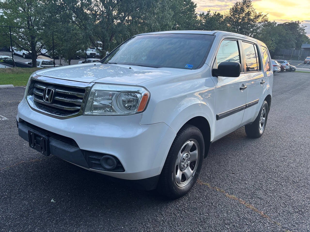 Used 2014 Honda Pilot LX image 1
