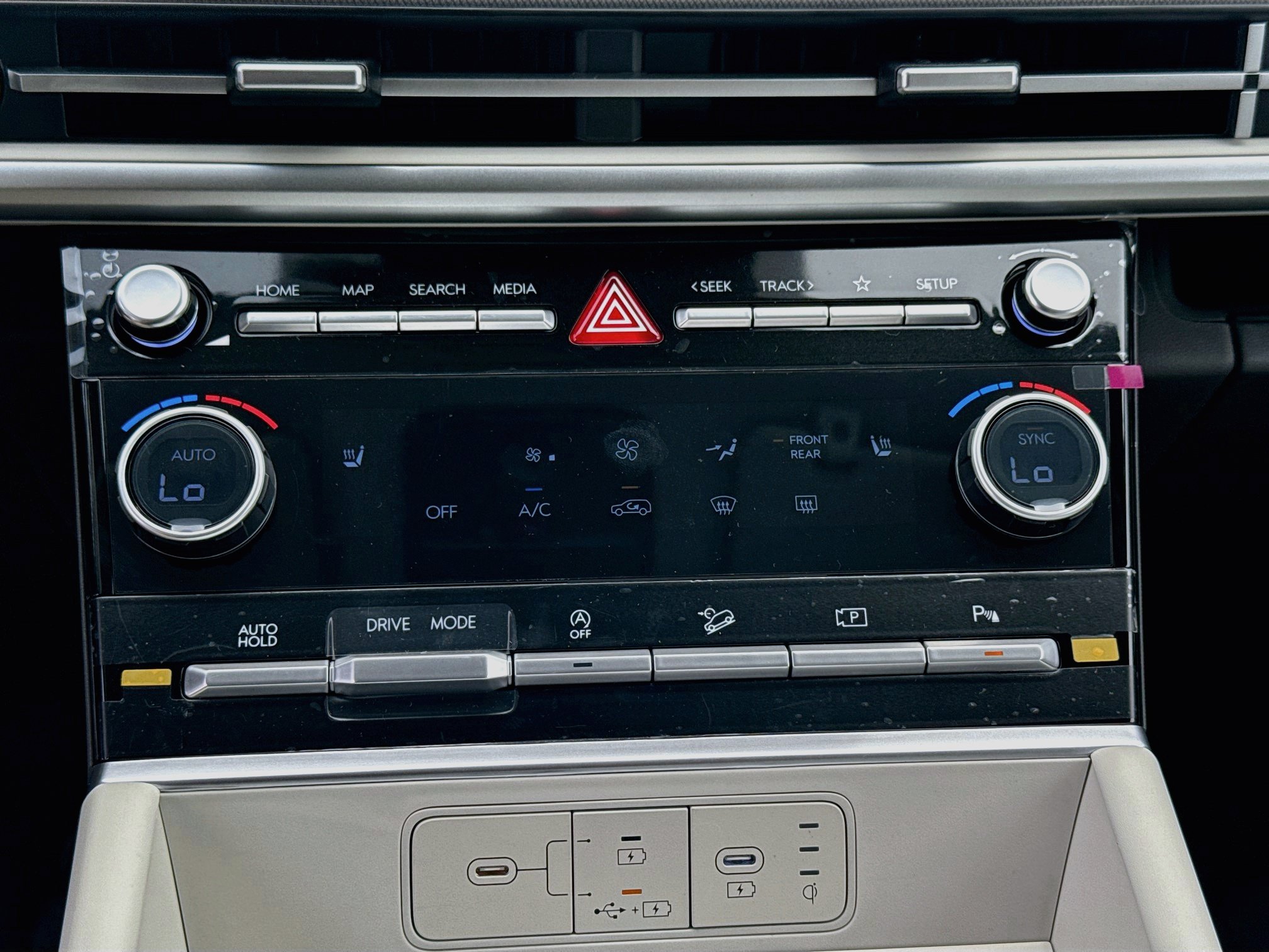 New 2027 Hyundai Santa Fe SEL FWD image 12