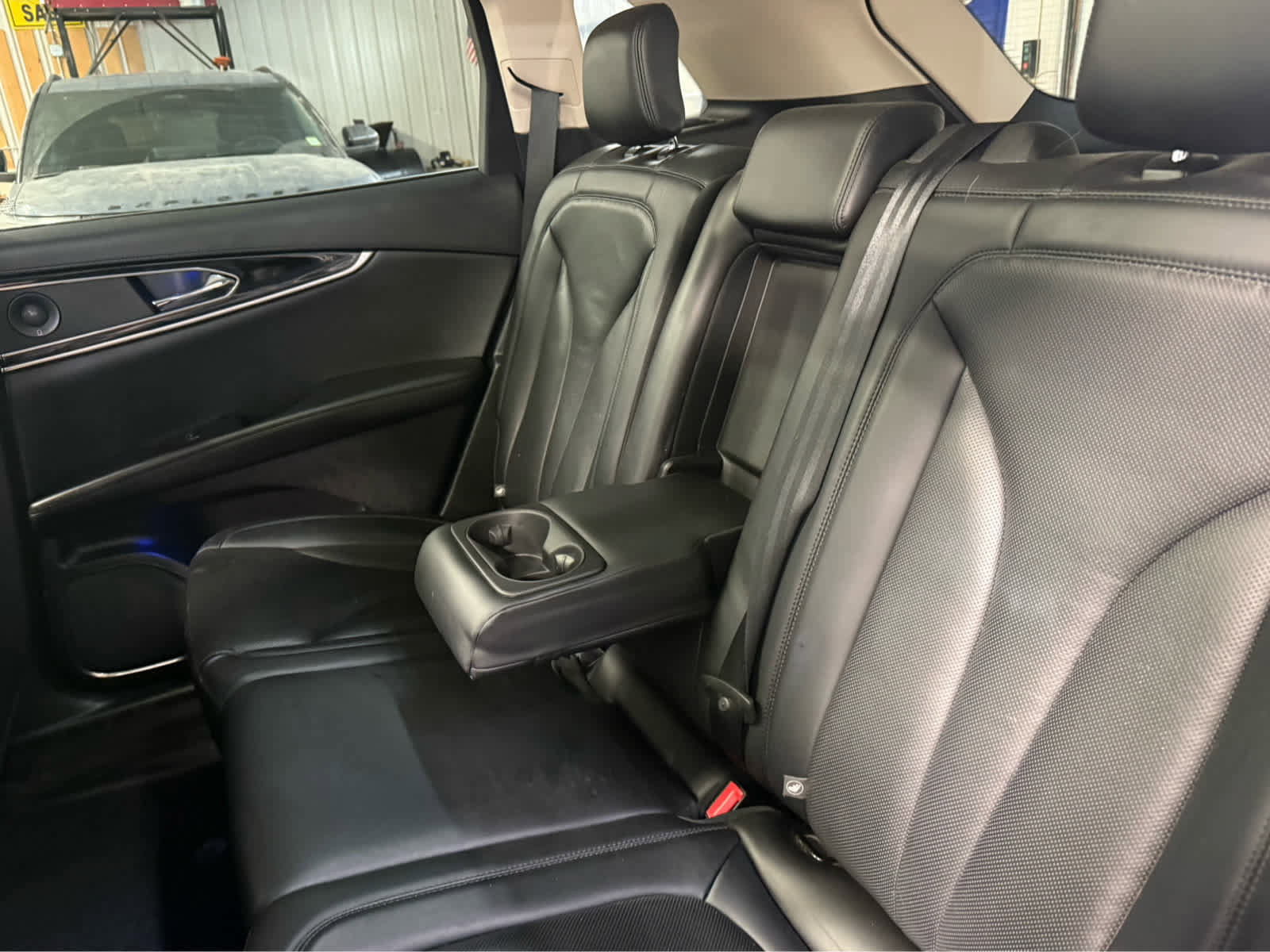 Used 2021 Lincoln Nautilus Reserve w/ Equipment Group 201A image 18