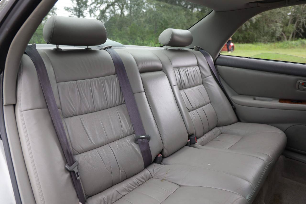 Used 1998 Lexus ES 330 w/ Leather Trim Pkg FWD image 14