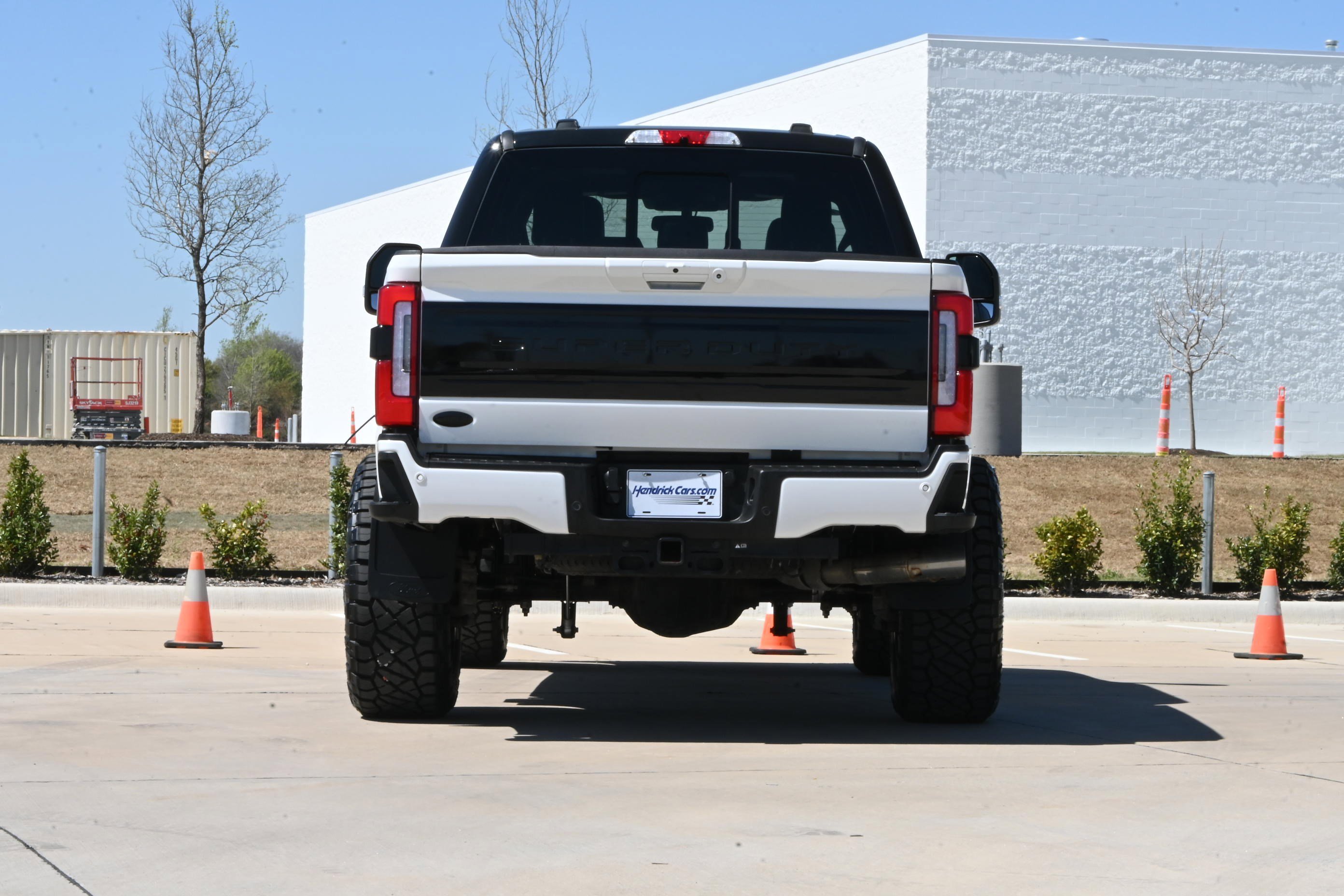Used 2025 Ford F250 Platinum image 8