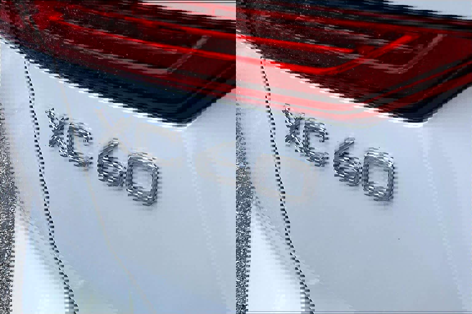 Used 2023 Volvo XC60 B5 Ultimate w/ Climate Package image 10