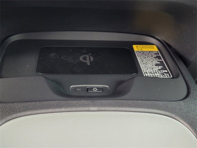 Used 2025 Toyota Corolla SE image 35