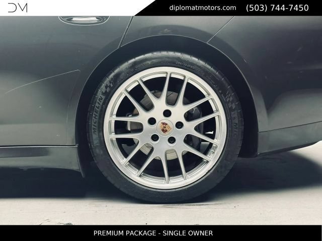Used 2014 Porsche Panamera 4 AWD/4WD image 46