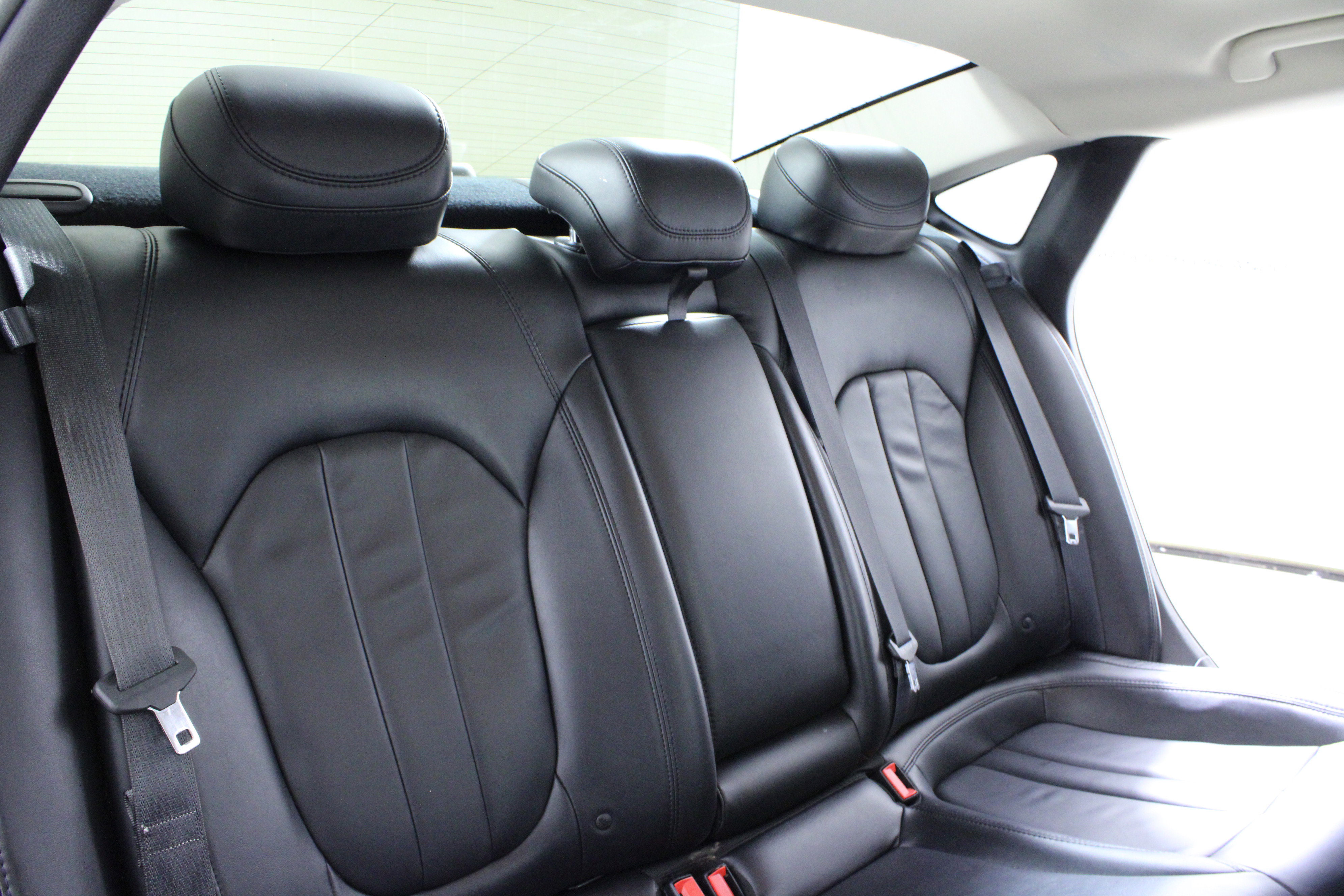 Used 2015 Chrysler 200 C w/ Navigation & Sound Group I image 13