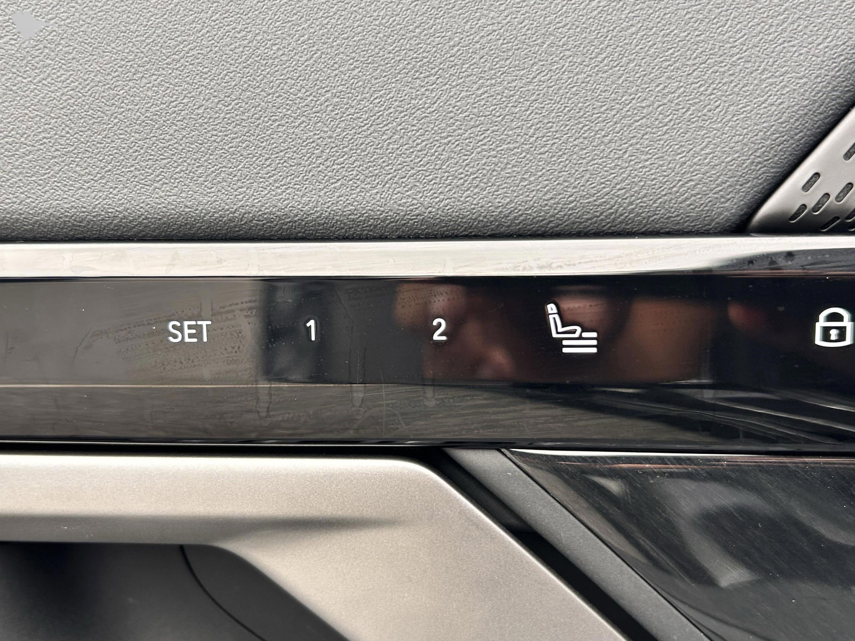 Used 2025 BMW 530i xDrive 530i xDrive w/ M Sport Package image 21