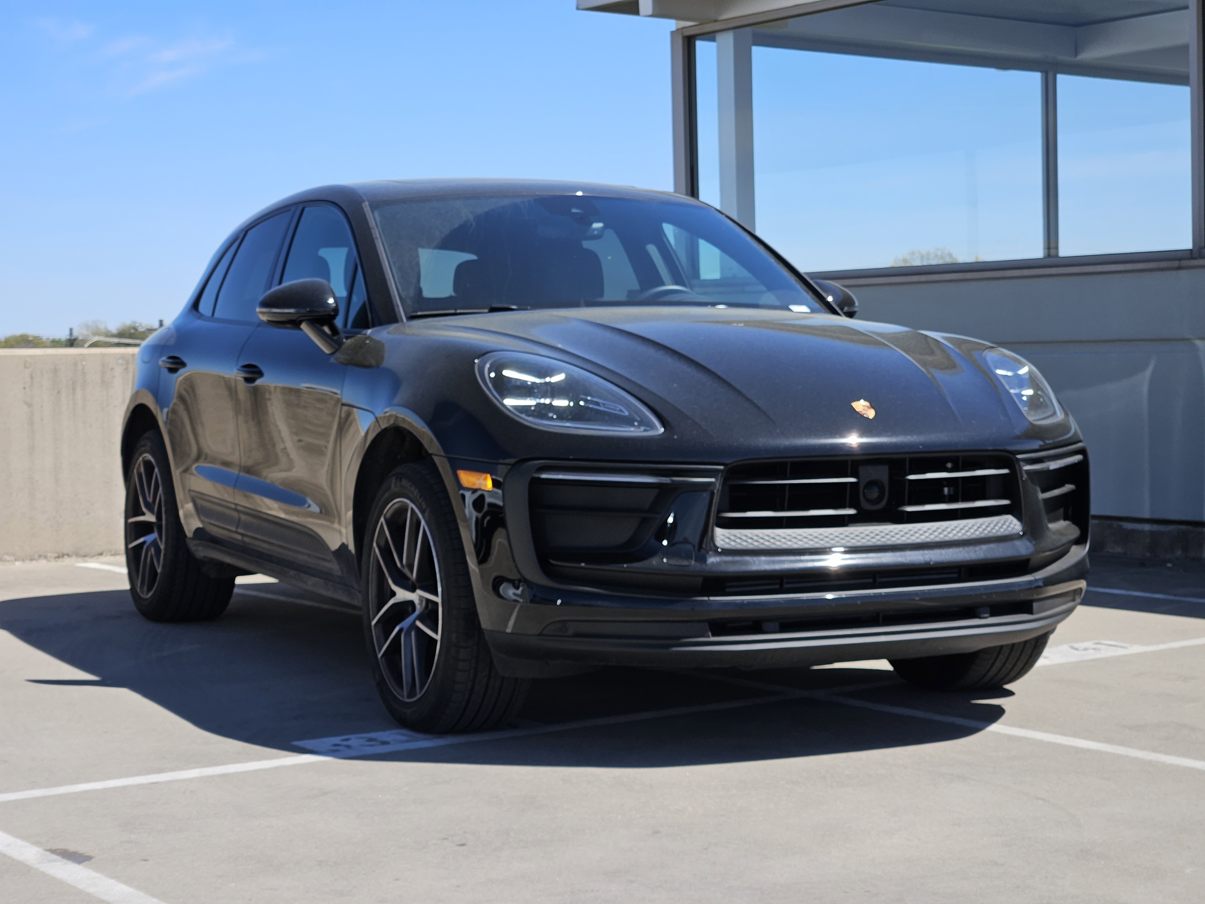 Used 2026 Porsche Macan image 10