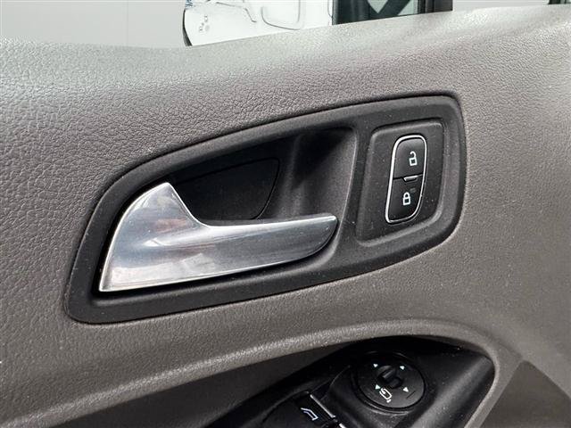 Used 2022 Ford Transit Connect XLT FWD image 13