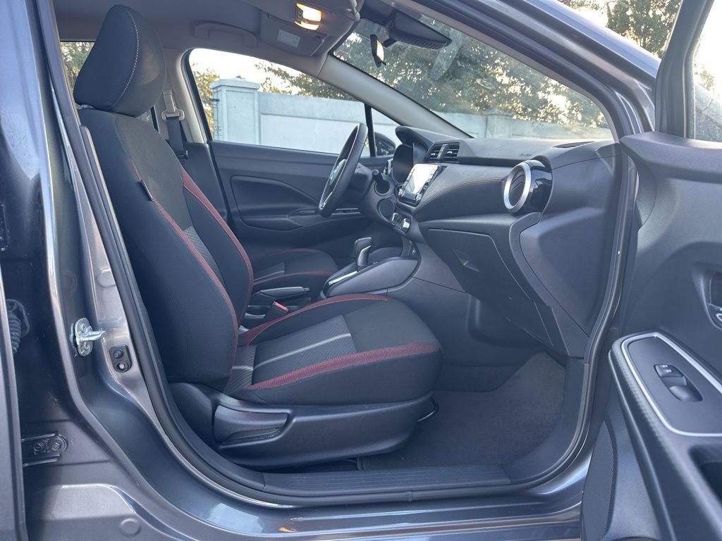 Used 2024 Nissan Versa SR image 11