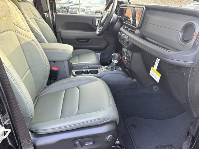 New 2026 Jeep Gladiator Mojave image 13