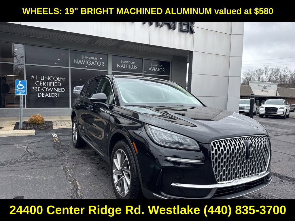 Certified 2024 Lincoln Corsair AWD w/ Equipment Group 101A image 4