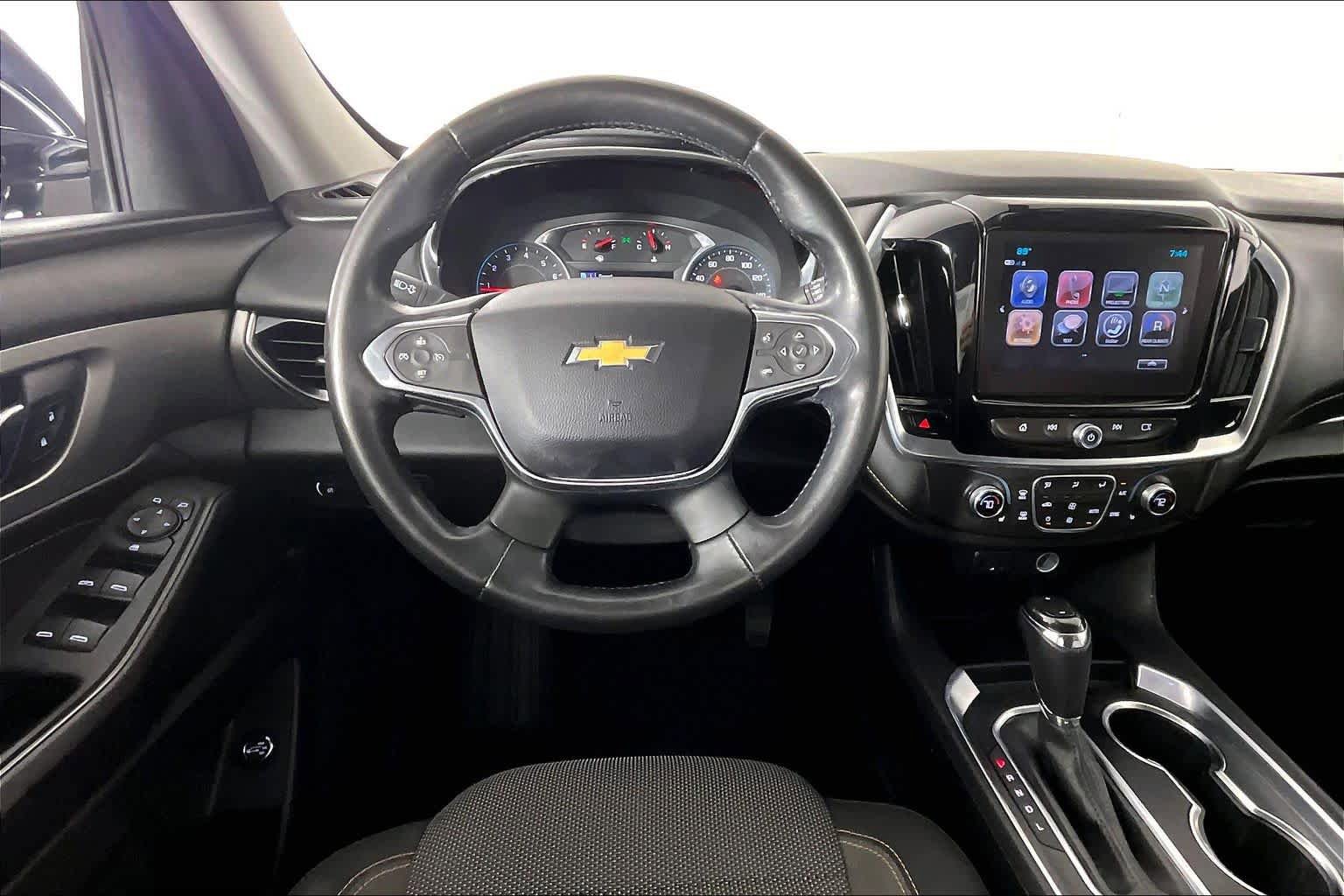 Used 2018 Chevrolet Traverse LT FWD image 6