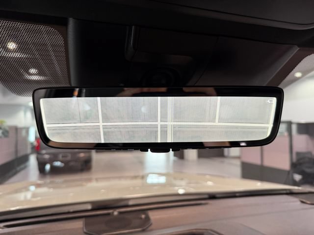 Used 2025 Toyota Sequoia Limited w/ Tow Technology Package AWD/4WD image 26