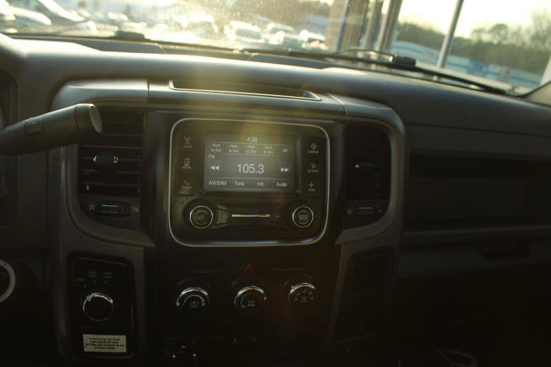 Used 2015 RAM 1500 Tradesman w/ Power & Remote Entry Group AWD/4WD image 13