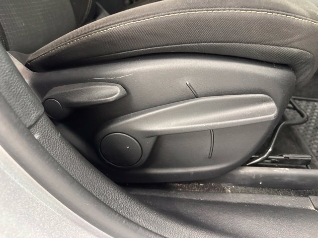 Used 2016 Jeep Cherokee Latitude w/ Cold Weather Group AWD/4WD image 23