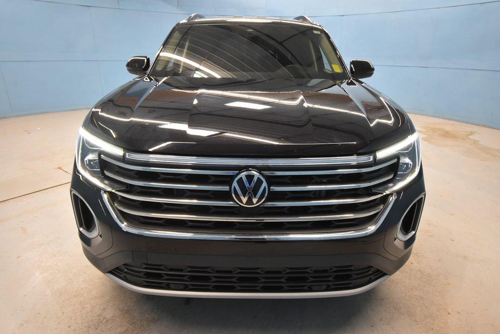 Used 2024 Volkswagen Atlas SE w/ Black Wheel Package image 31