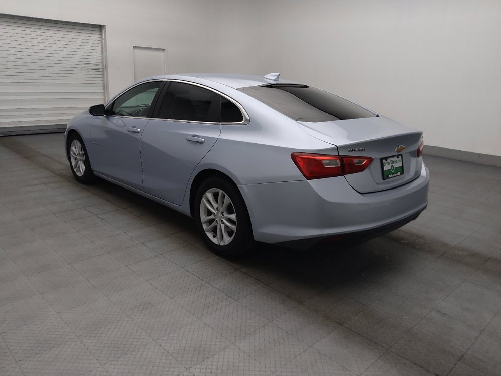 Used 2017 Chevrolet Malibu LT w/ Leather Package FWD image 3