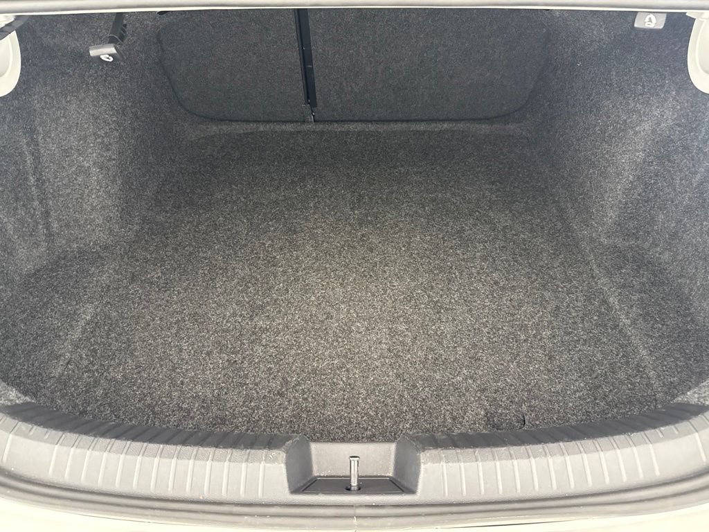 Used 2025 Volkswagen Jetta Sport FWD image 28
