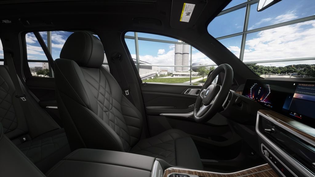 Used 2026 BMW X5 xDrive40i w/ M Sport Package image 34