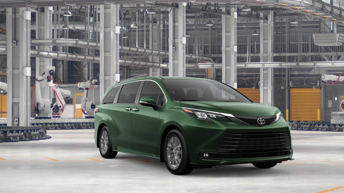 New 2026 Toyota Sienna XLE FWD image 17