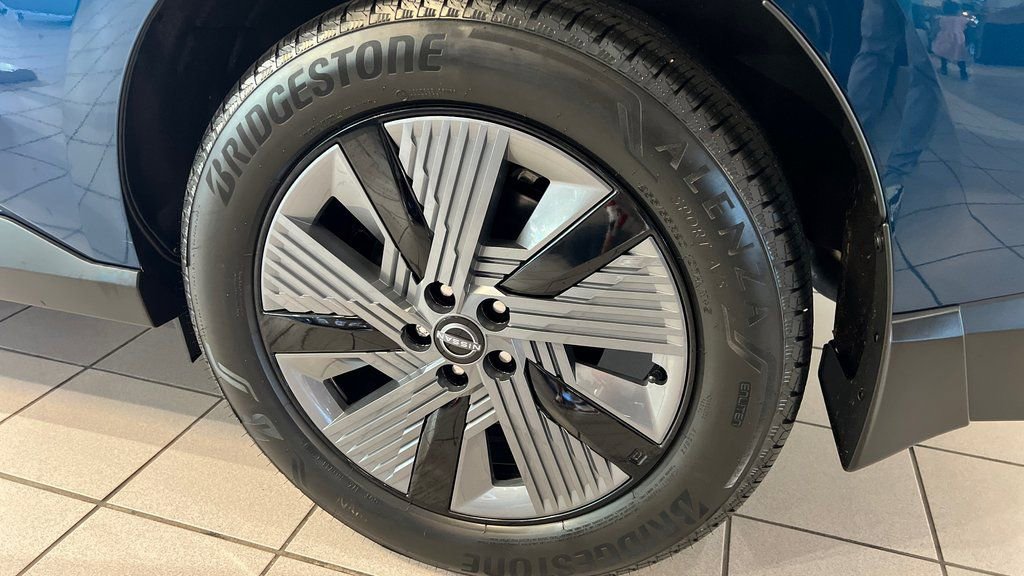 New 2025 Nissan Murano SL image 15