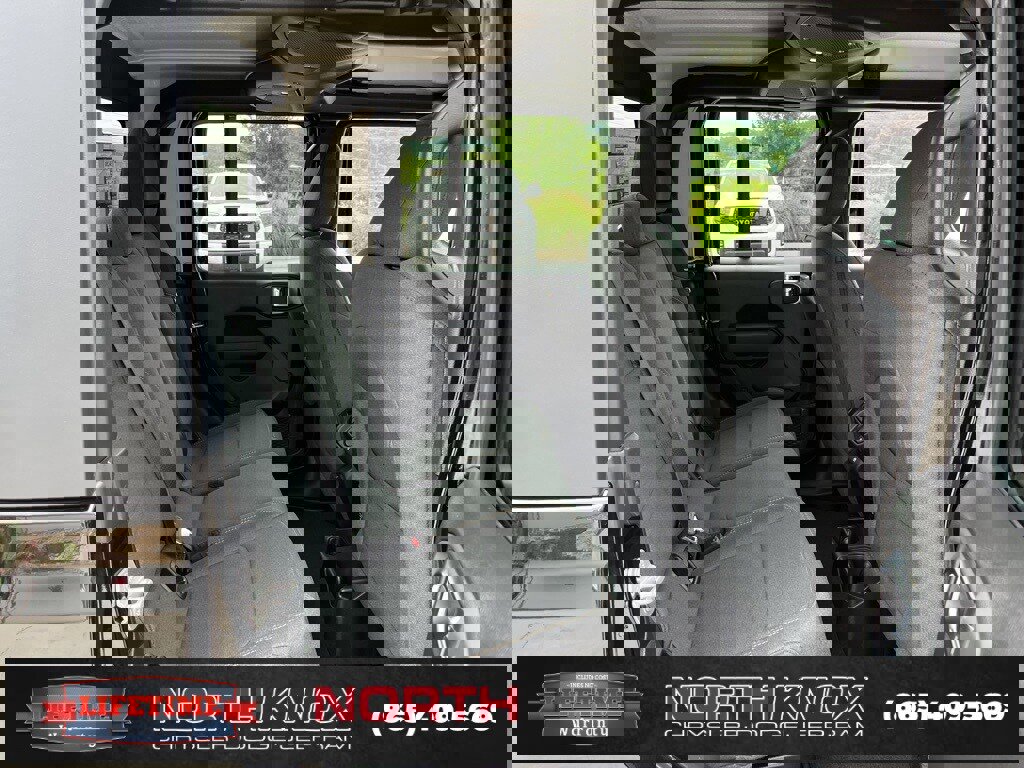 New 2025 Jeep Gladiator Sport image 22