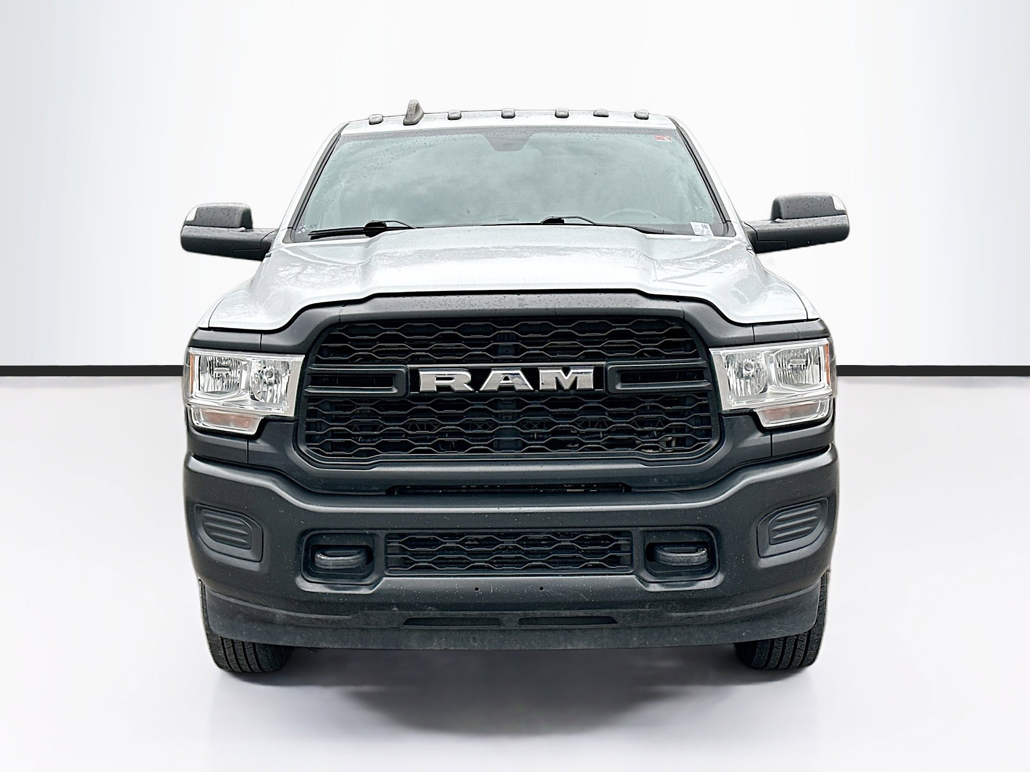 Used 2022 RAM 3500 Tradesman image 2