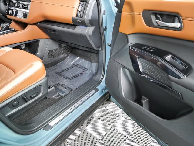Used 2026 Nissan Pathfinder Platinum w/ Cargo Package FWD image 33