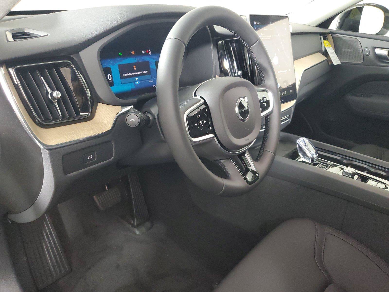 New 2026 Volvo XC60 B5 Plus w/ Climate Package AWD/4WD image 24