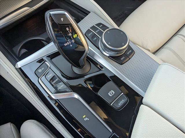 Used 2017 BMW 540i xDrive image 14
