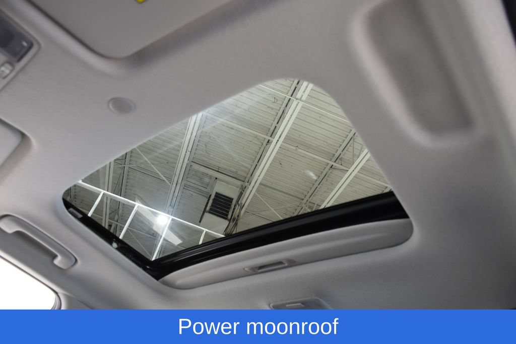 New 2026 Hyundai Venue SEL FWD image 9