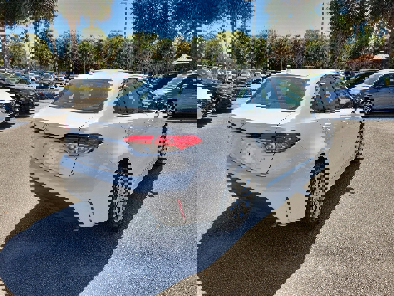 Used 2024 Toyota Corolla LE image 3