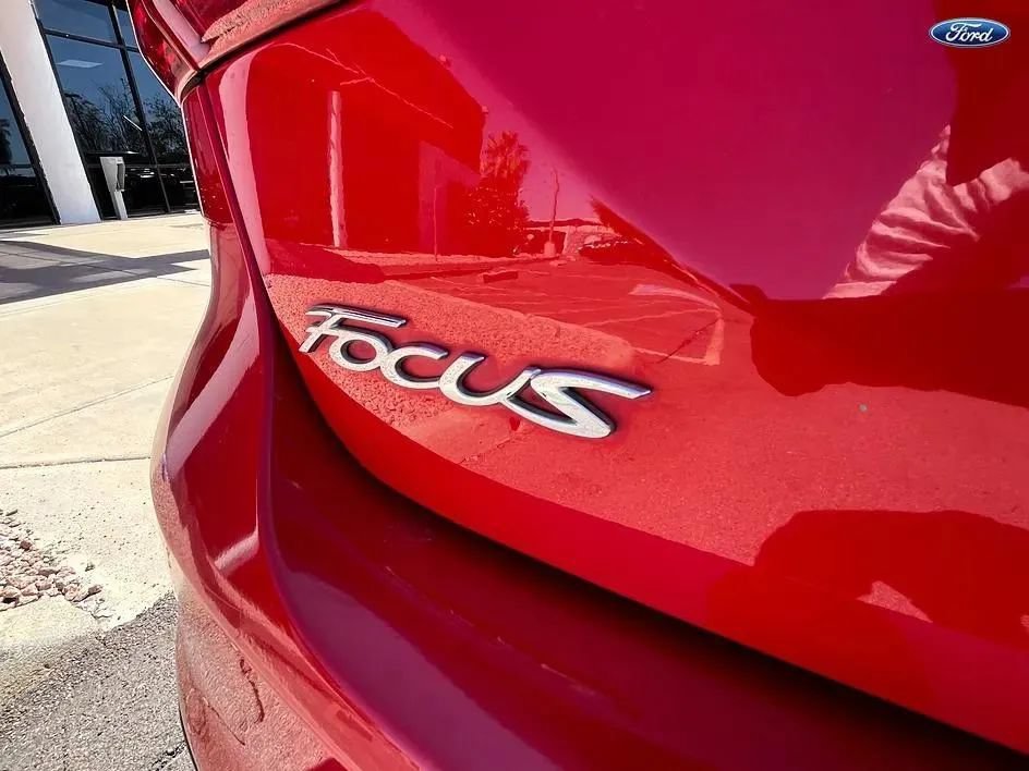 Used 2013 Ford Focus SE FWD image 24