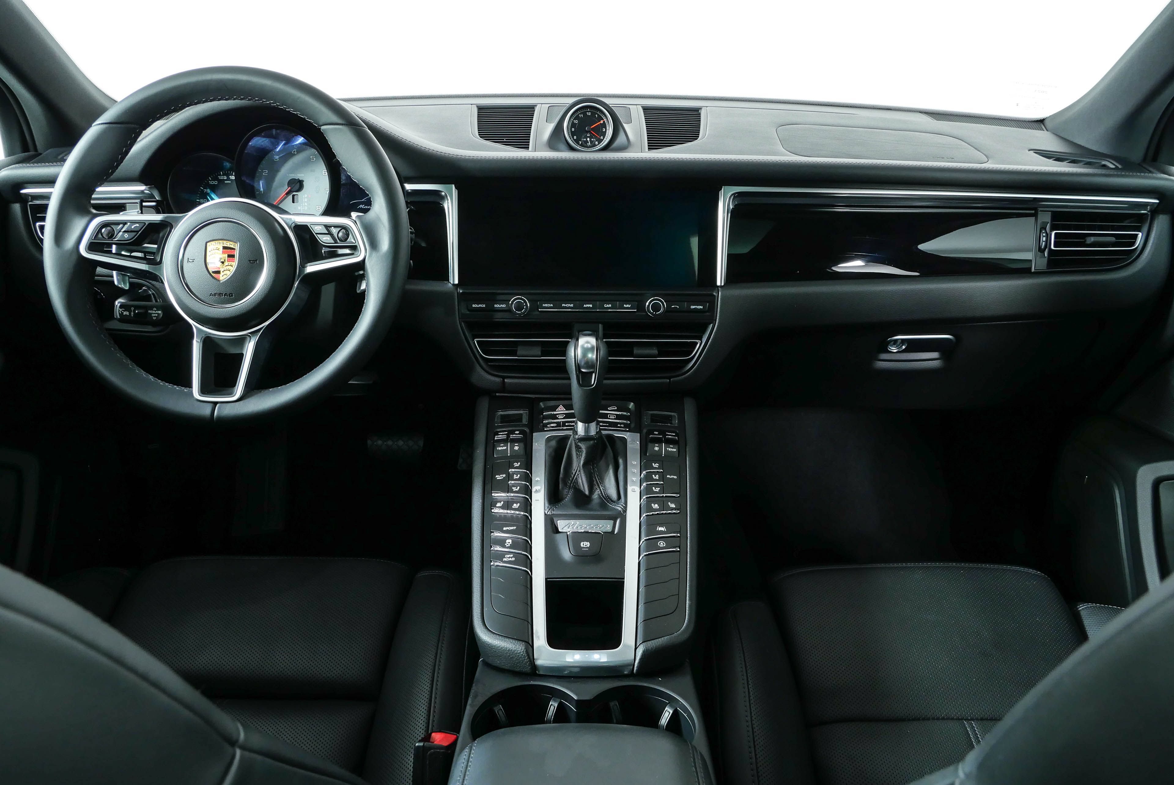 Certified 2021 Porsche Macan S AWD/4WD image 22