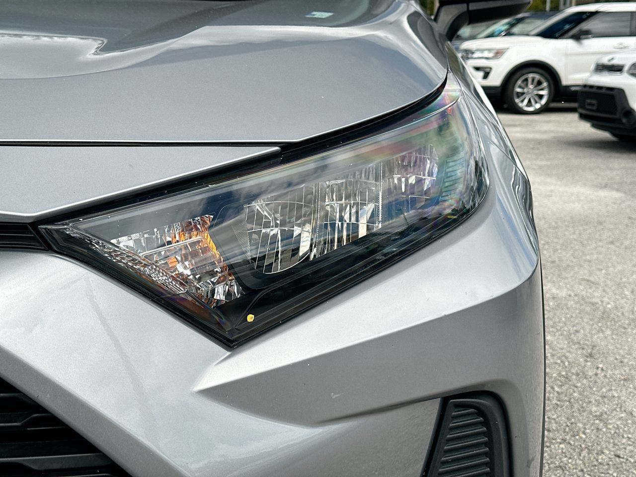 Used 2022 Toyota RAV4 LE image 6