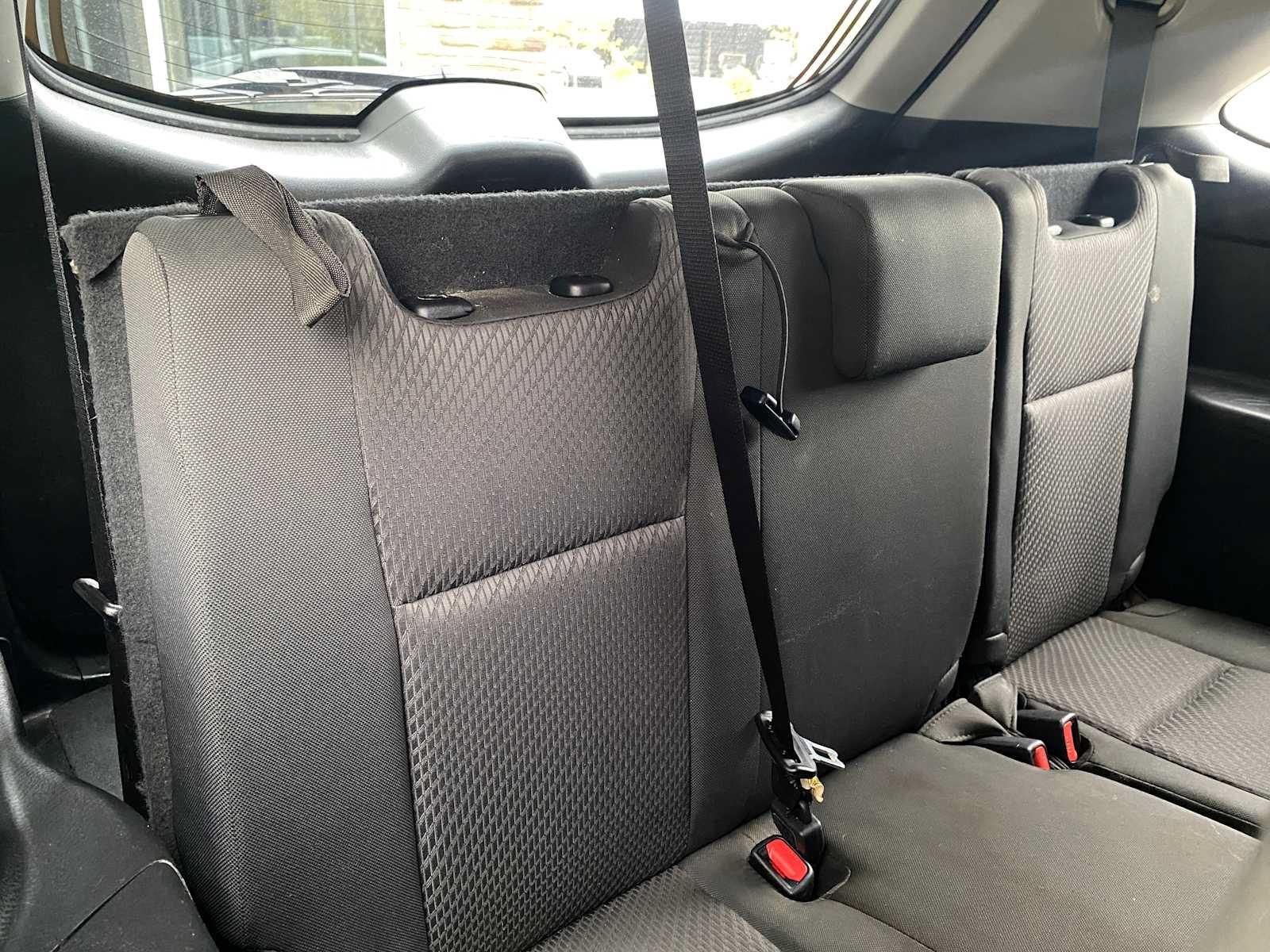 Used 2018 Toyota Highlander LE FWD image 27
