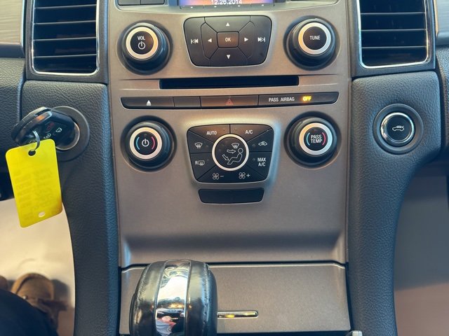 Used 2015 Ford Taurus SEL image 20