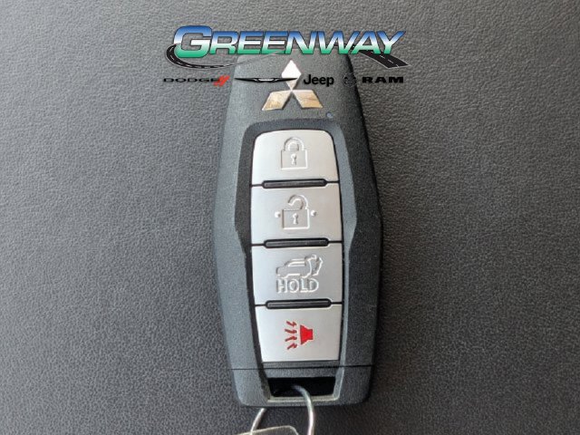 Used 2025 Mitsubishi Outlander SE AWD/4WD image 33