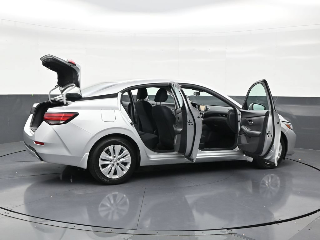 Used 2023 Nissan Sentra S FWD image 29