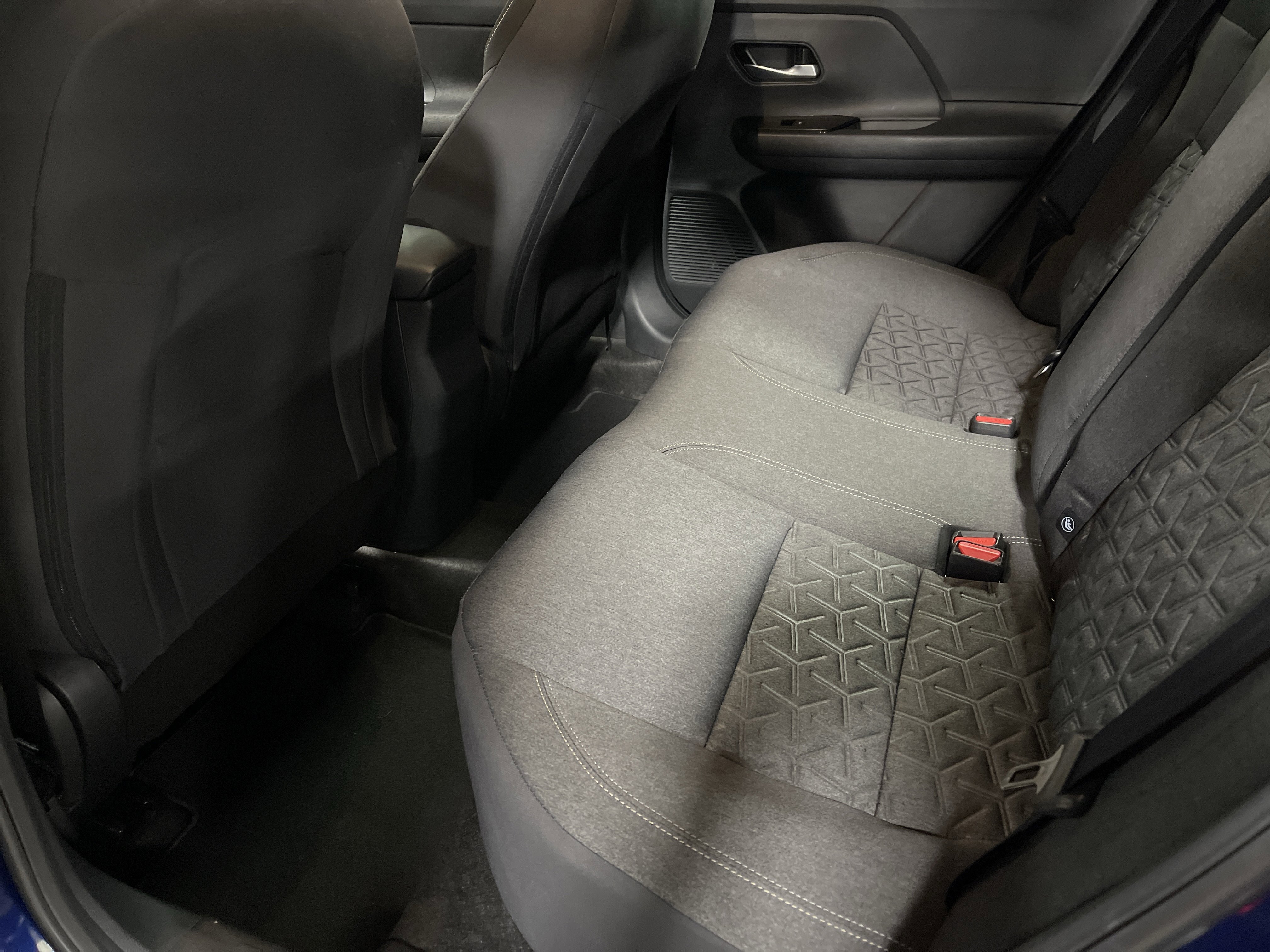 Used 2025 Nissan Kicks SV image 11