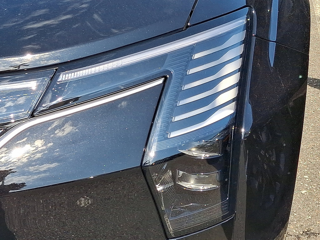 New 2027 Chrysler Pacifica Select w/ Family Tech Group FWD image 4