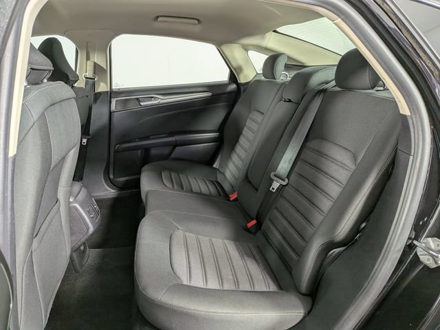 Used 2019 Ford Fusion SE FWD image 22