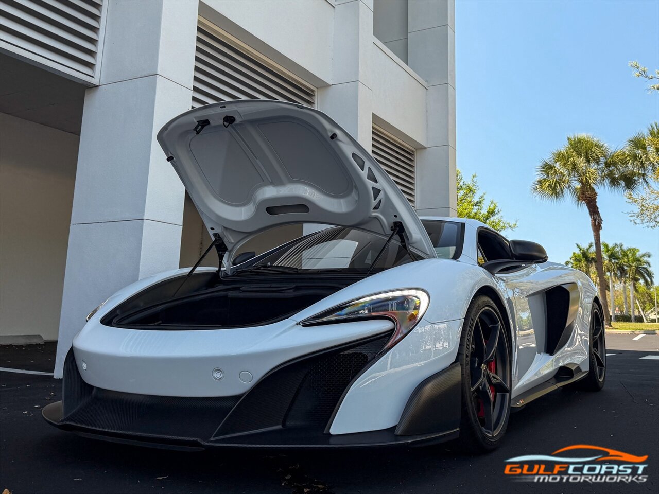 Used 2016 McLaren 675LT image 40
