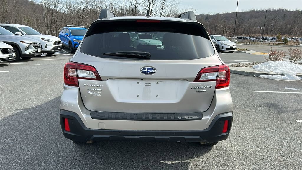 Used 2018 Subaru Outback 3.6R Limited image 6